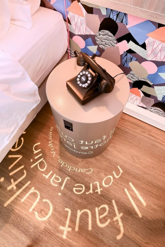 Фото Marmont Hotel