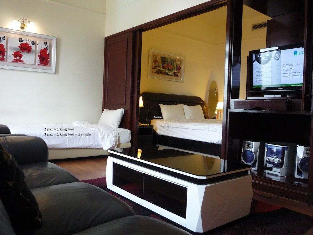 Фото Sunbow Suites