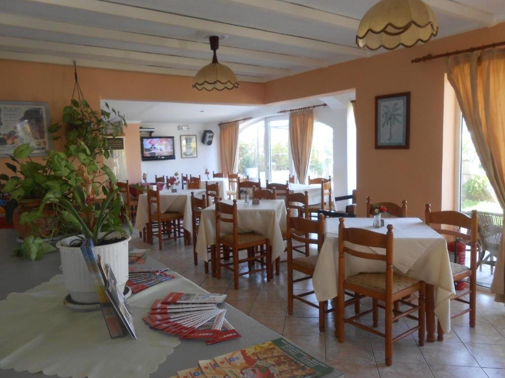 Фото Parthenis Riviera Hotel