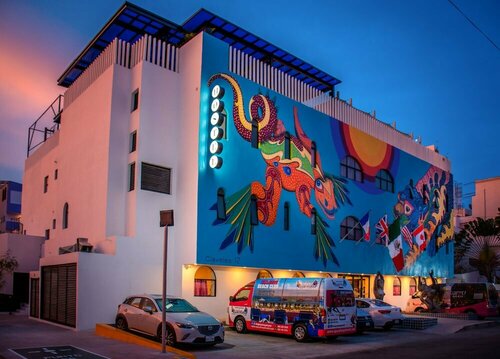 Хостел Nomads Party Hostel в Канкуне