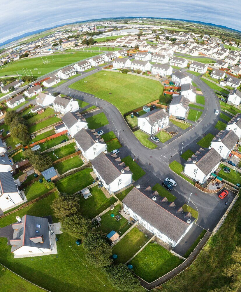 Фото Modern Central Three Bedroom House