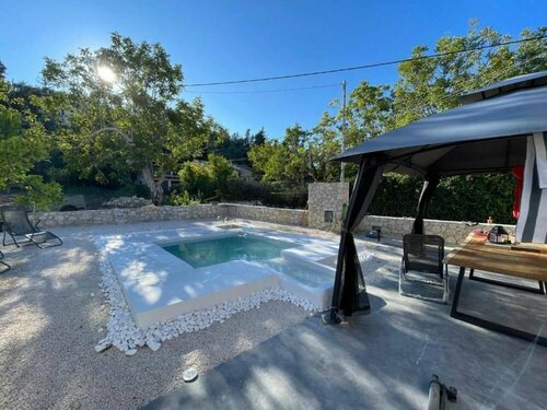 Гостиница Villa With Pool in Pelekas Near the Beach
