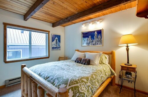 Гостиница Mt. Baker Lodging Cabin 44 – Hot Tub, Wifi, Sleeps 6! by Mbl