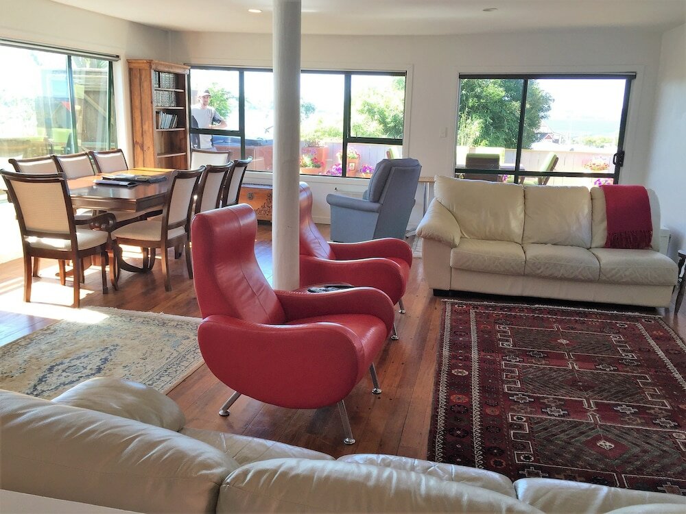 Фото Lakeside City Apartments