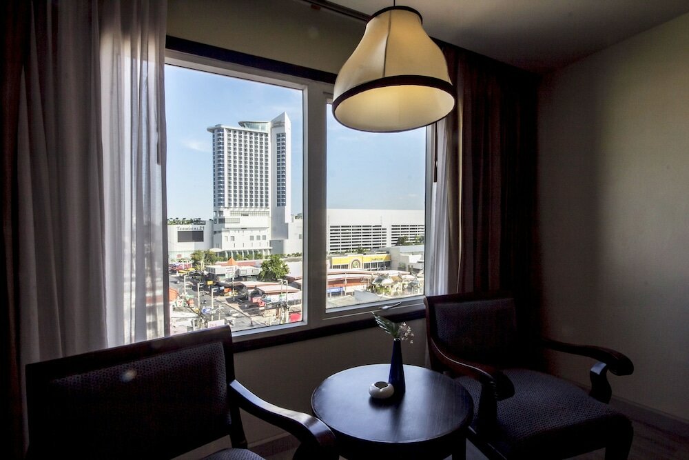 Фото Empress Pattaya Hotel