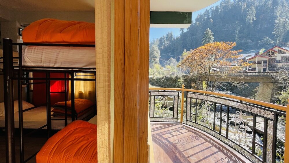 Фото Madpackers Jibhi - Hostel