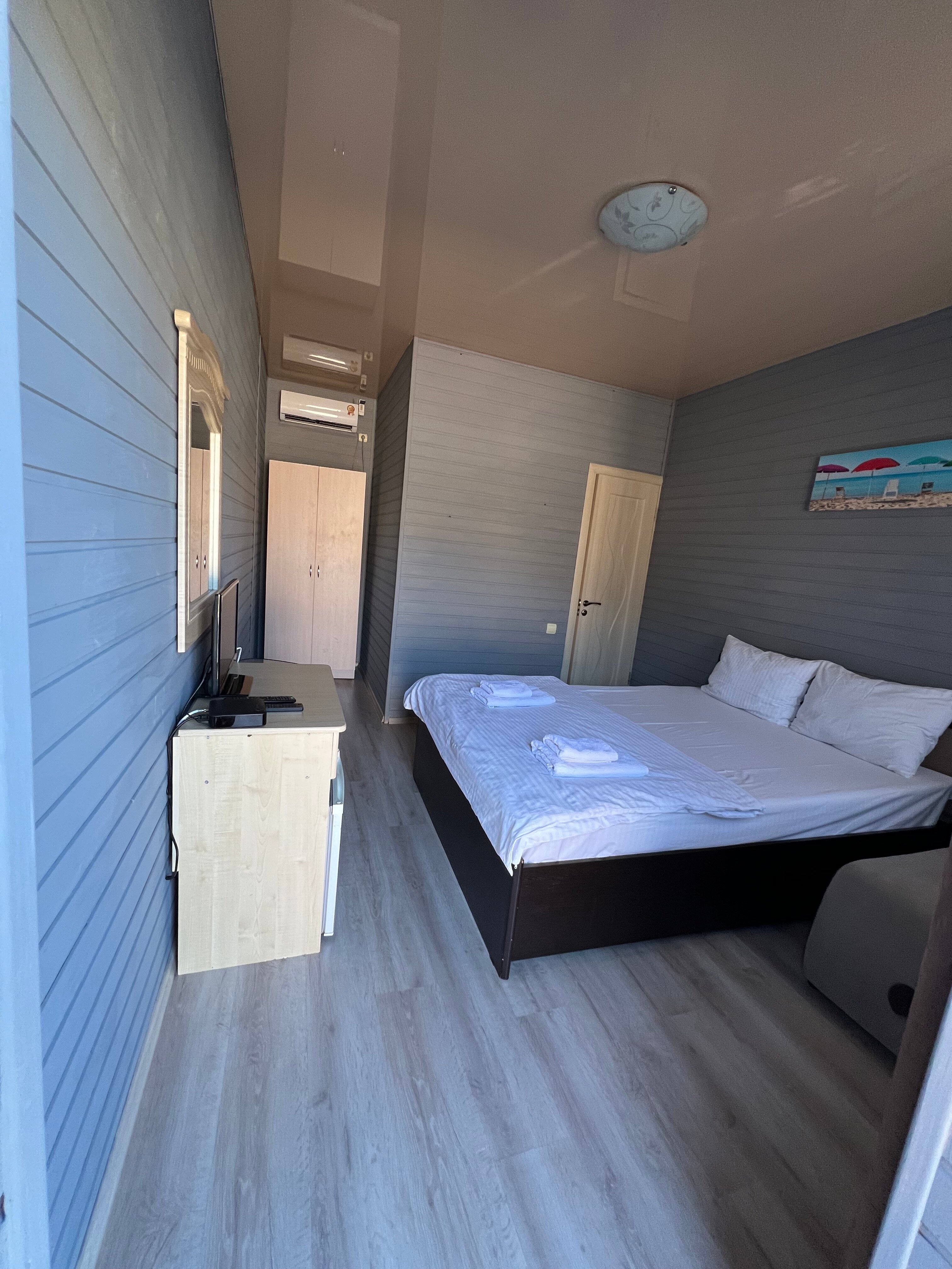 Фото Комплекс Коттеджи в Гагре