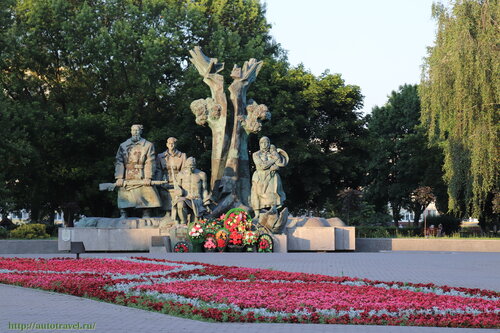 Памятник, мемориал Мемориальный комплекс Партизанам Полесья, Пинск, фото