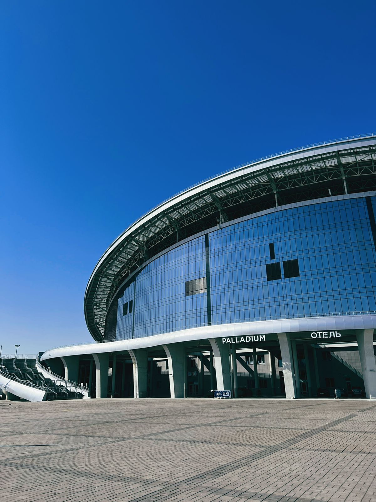 Фото People Stadium Stories