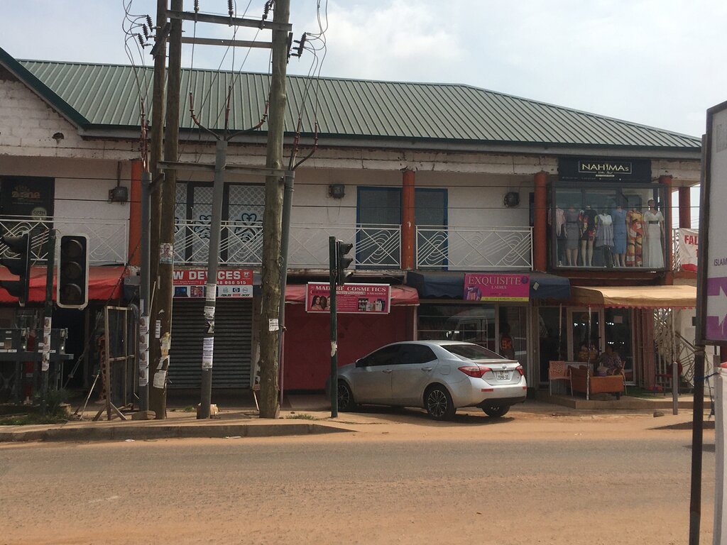 Clothing store Nahima's, Earth, photo