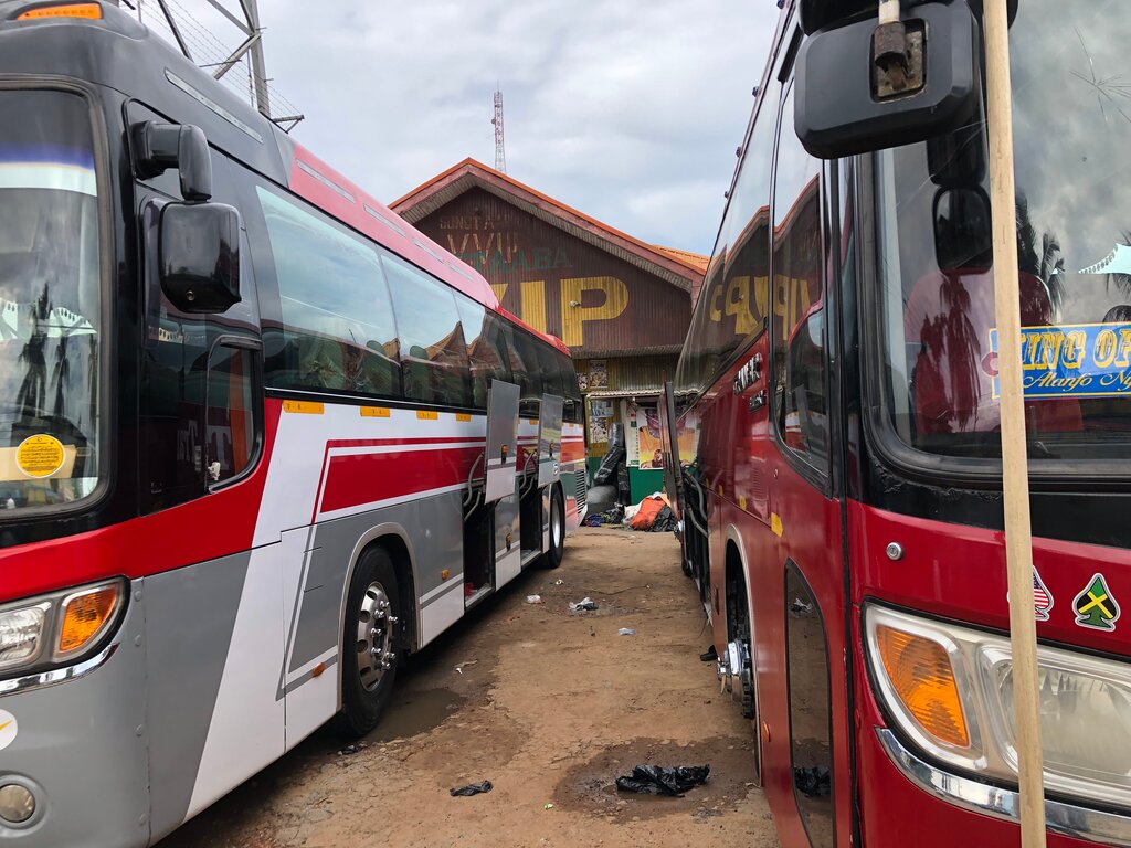 Bus depot Sungtaaba Vvip Ltd, Accra, photo