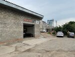 LuxAvto  (Solnechnaya Street, 24с2) ، متجر قطع غيار ولوازم السيارات
