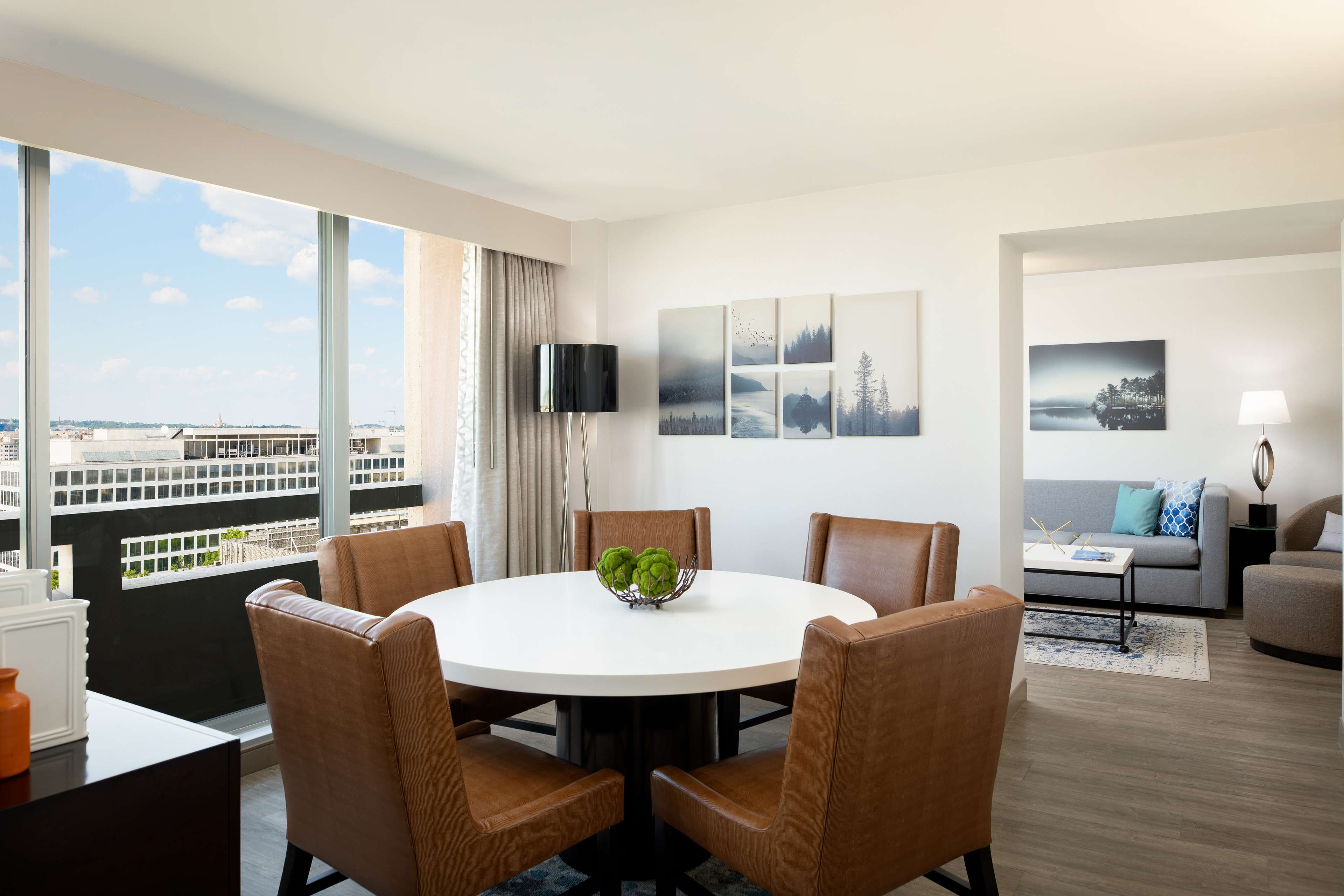 Фото Hilton Washington DC National Mall The Wharf