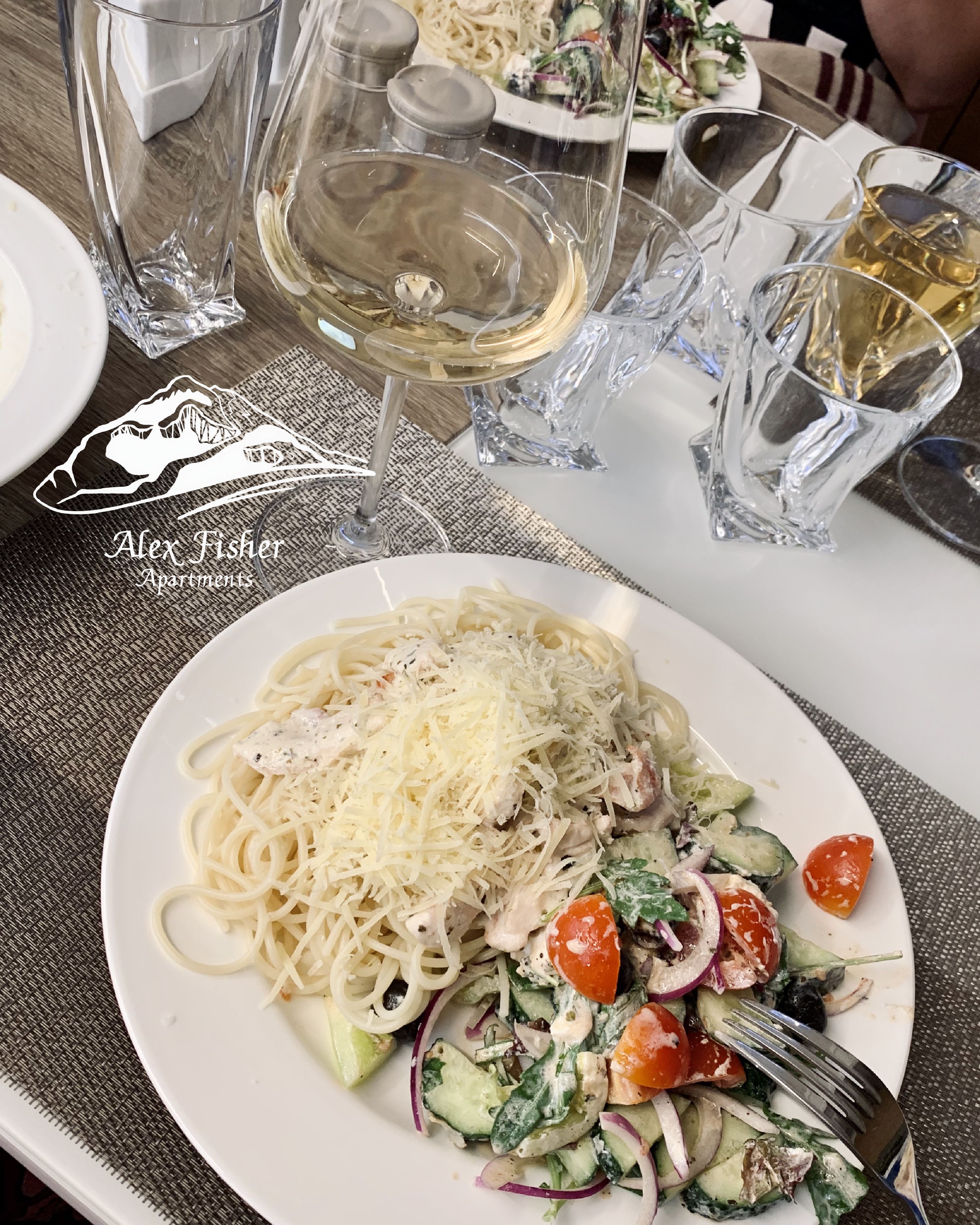 Фото Alex Fisher Apartments