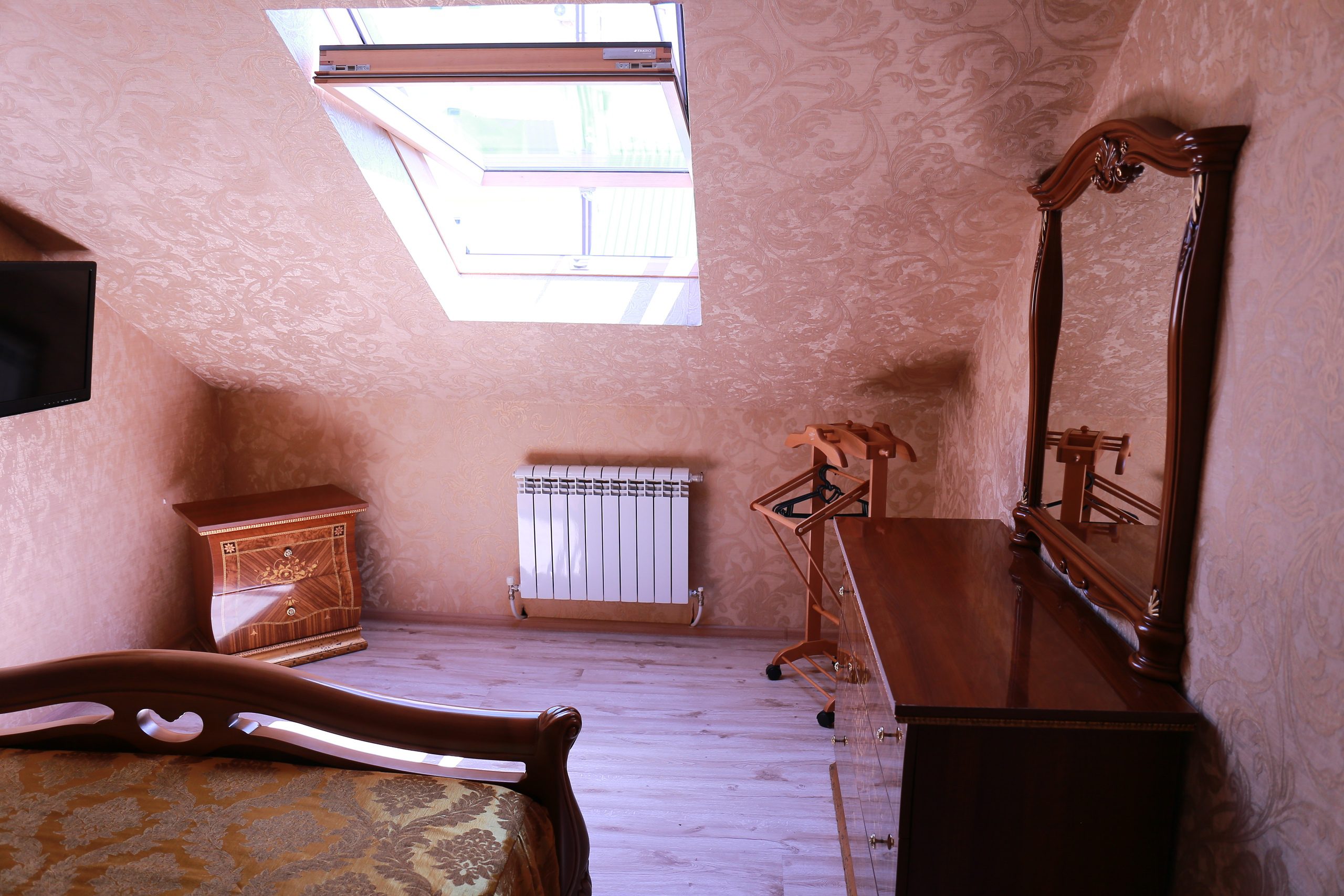 Фото Эллаиса