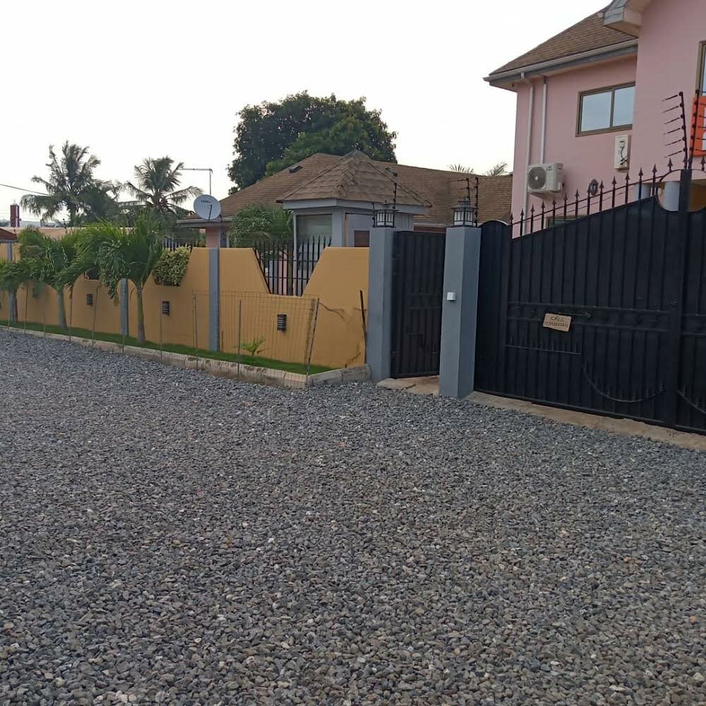 Real estate development K’shoes Lodge, Earth, photo