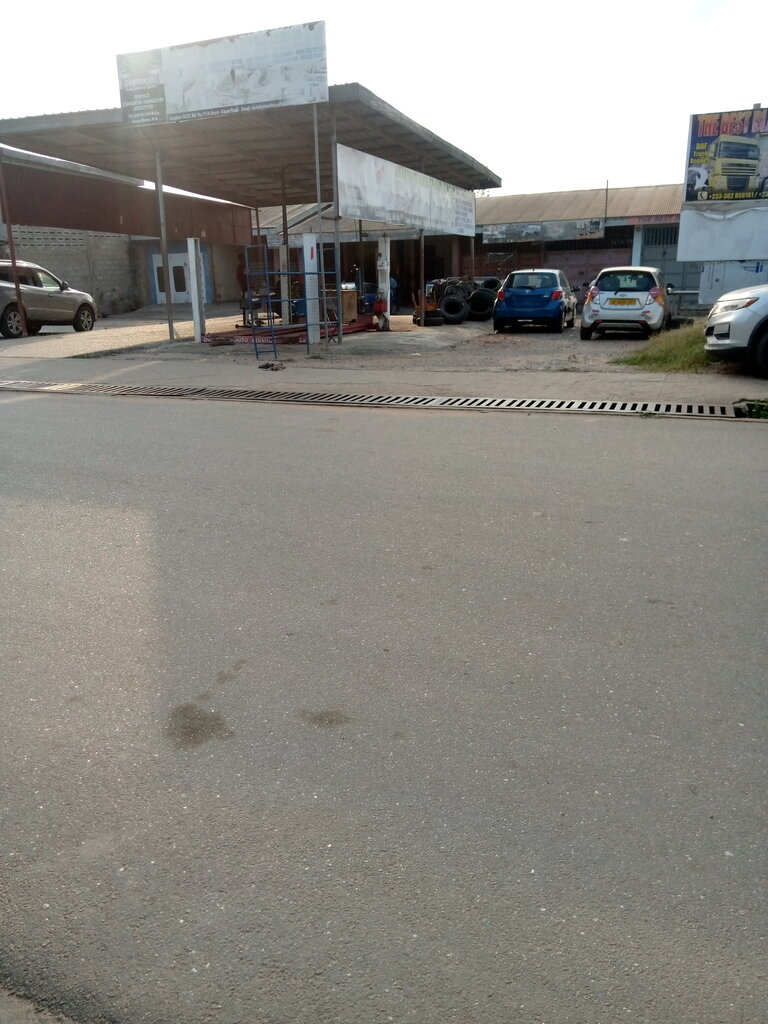 Engineering Okatakyei auto service, Earth, photo