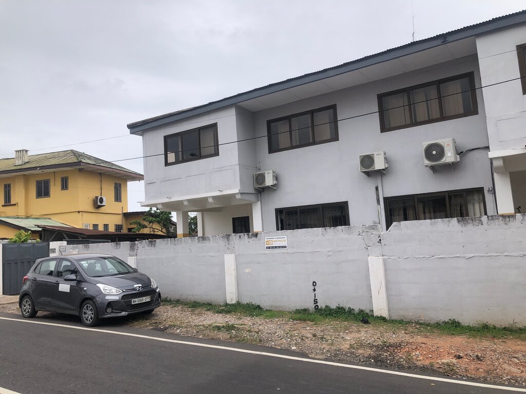 Business center Okukuseku 3, Accra, photo