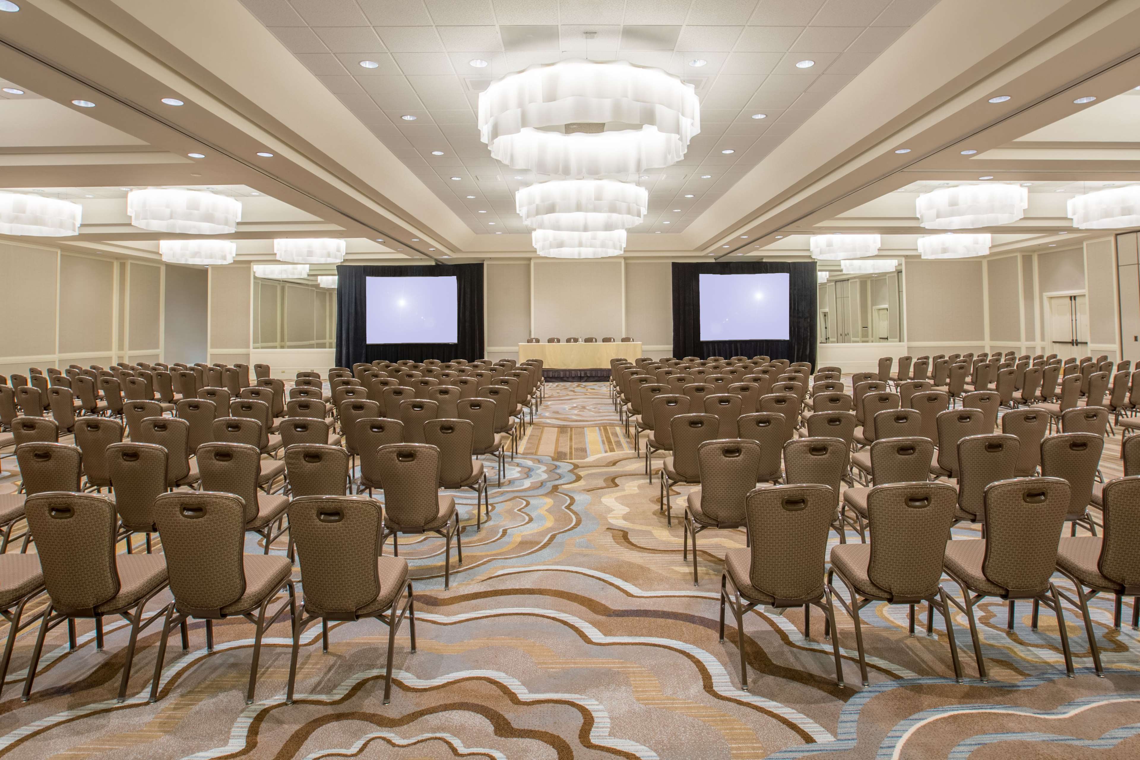 Фото Sonesta Redondo Beach & Marina