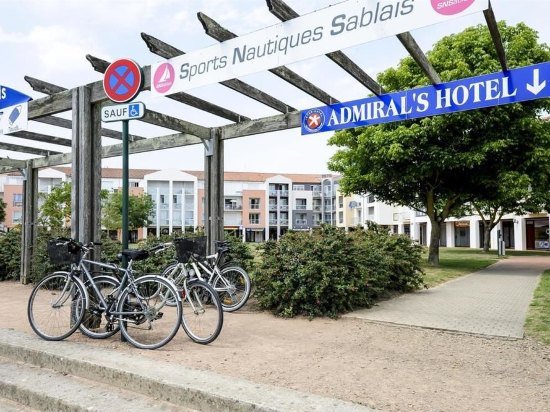 Фото The Originals Boutique Hotel Admiral's Les Sables-d'Olonne