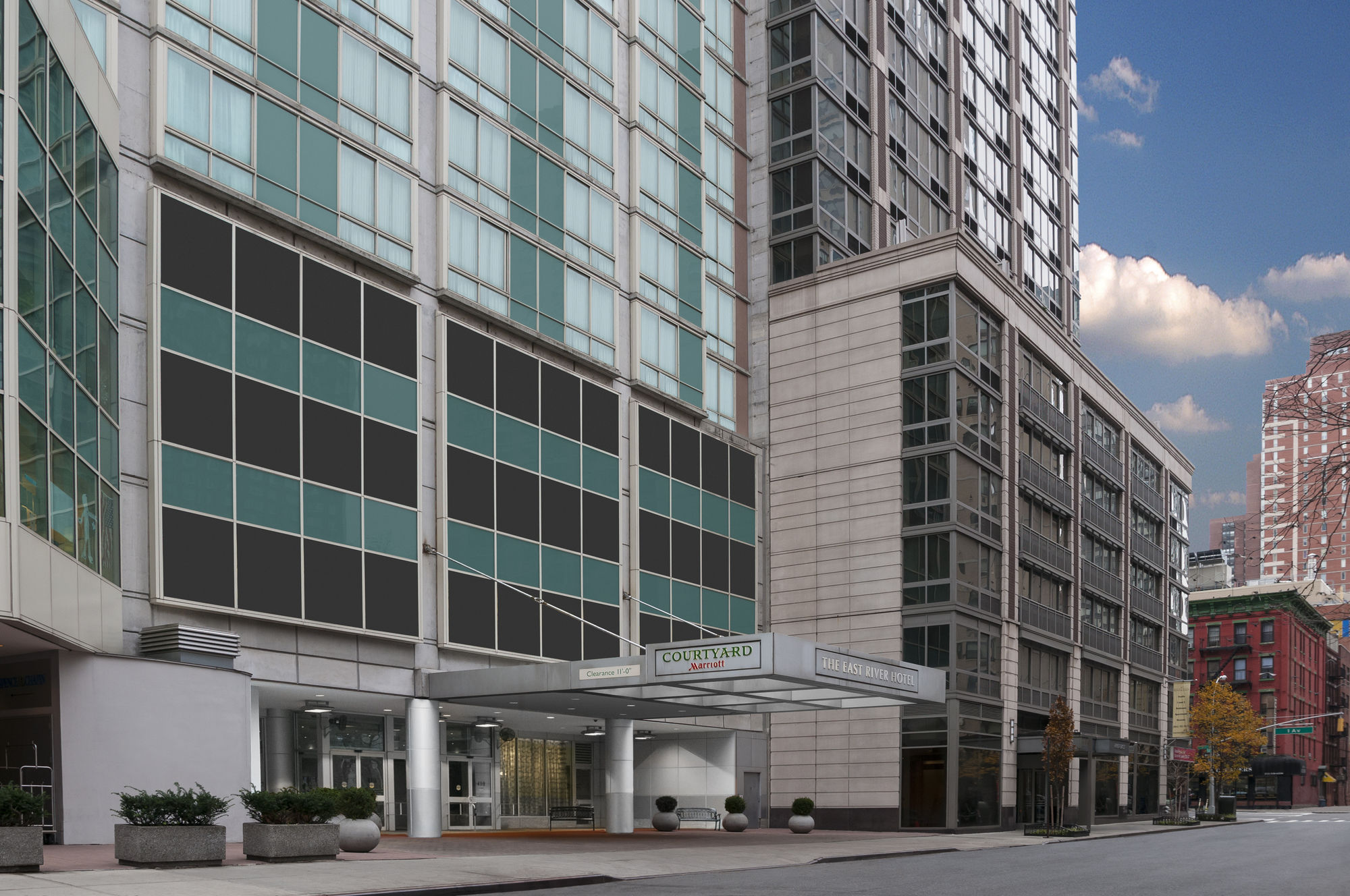 Фото Courtyard New York Manhattan/Upper East Side