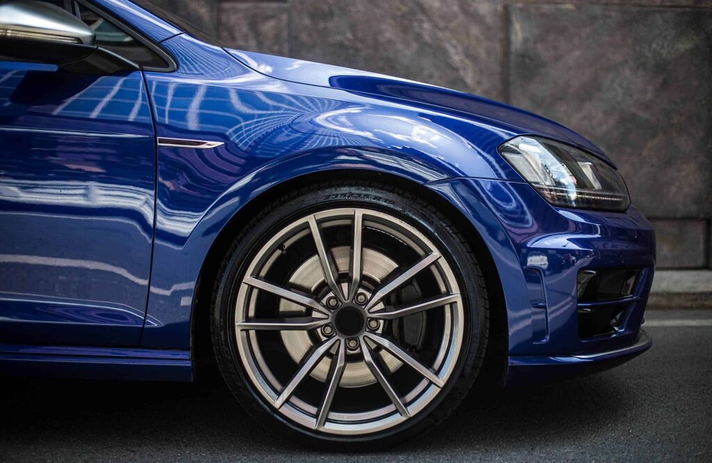 Tires and wheels Mfix, Dubai, photo