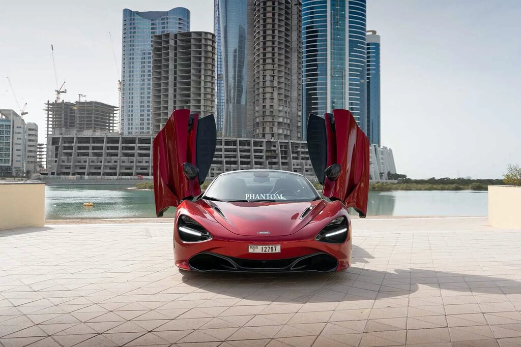 Car rental Phantom Rent a Car, Dubai, photo