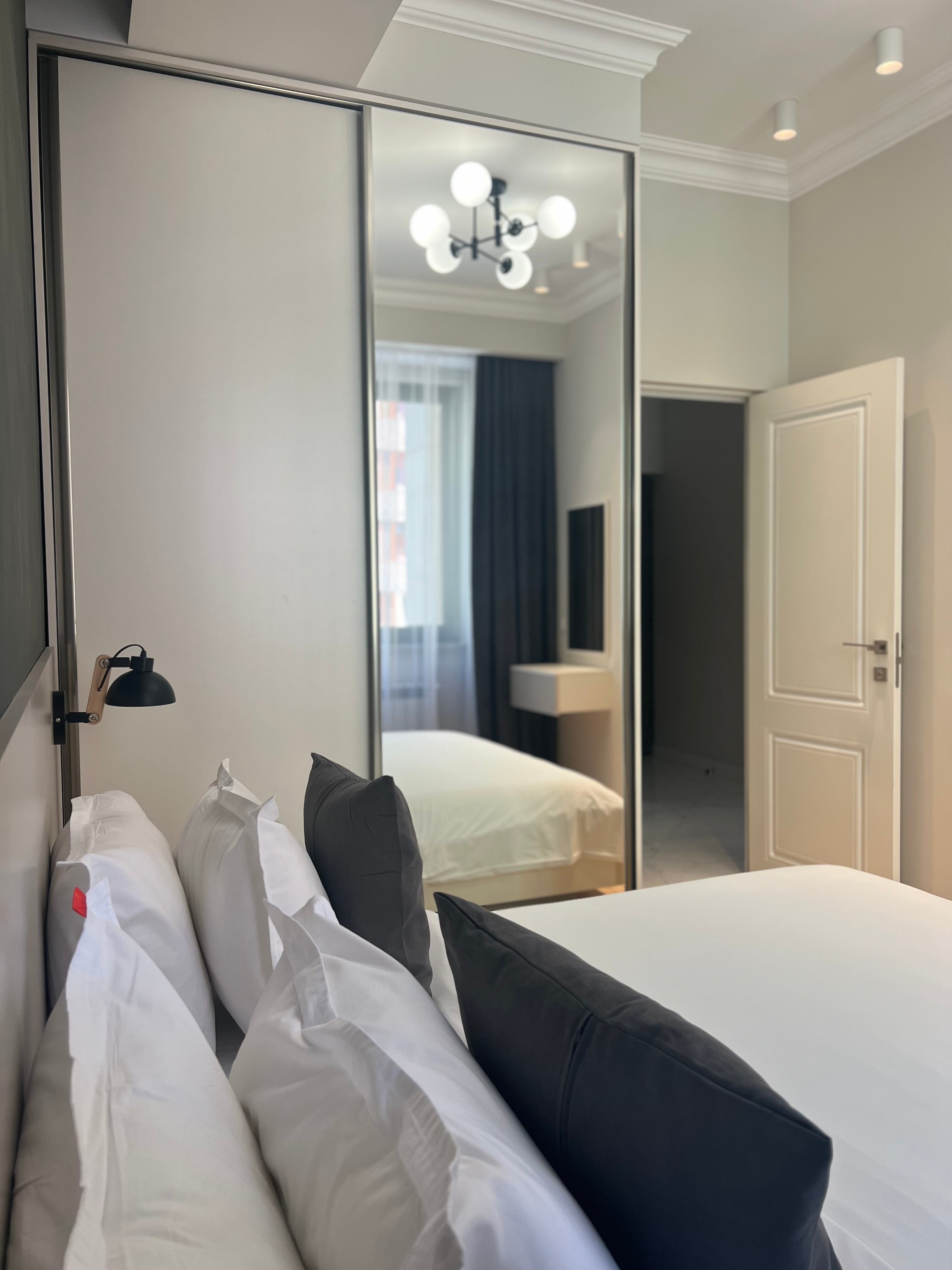 Фото Sweet Home Apartments