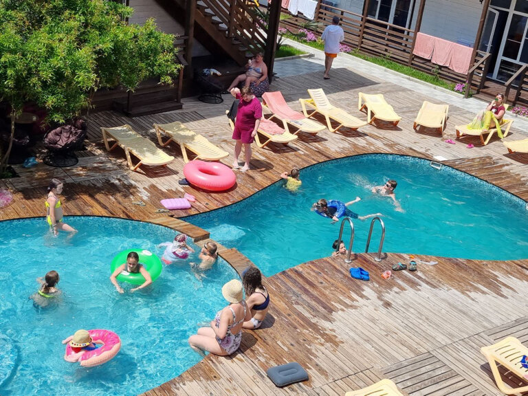 Фото отеля 2