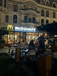 McDonald's (ул. Николая Бараташвили, 3), быстрое питание в Батуми