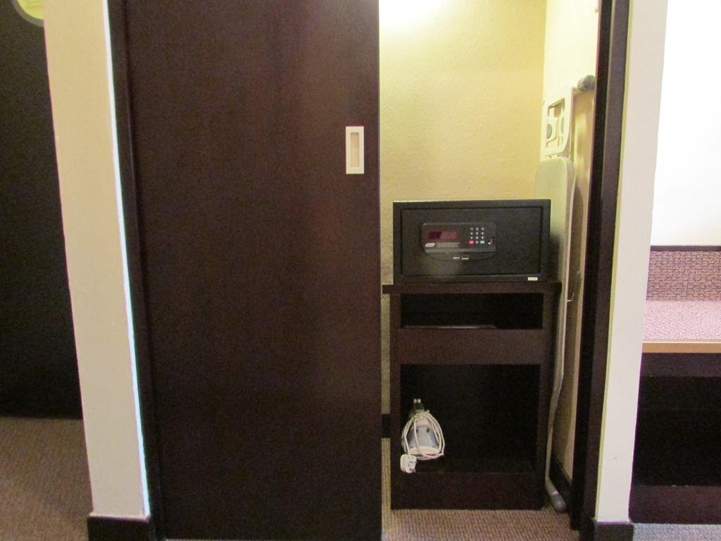 Фото Hotel Royal Queens