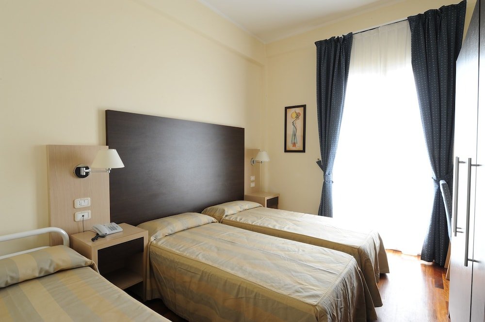 Фото Hotel Royal