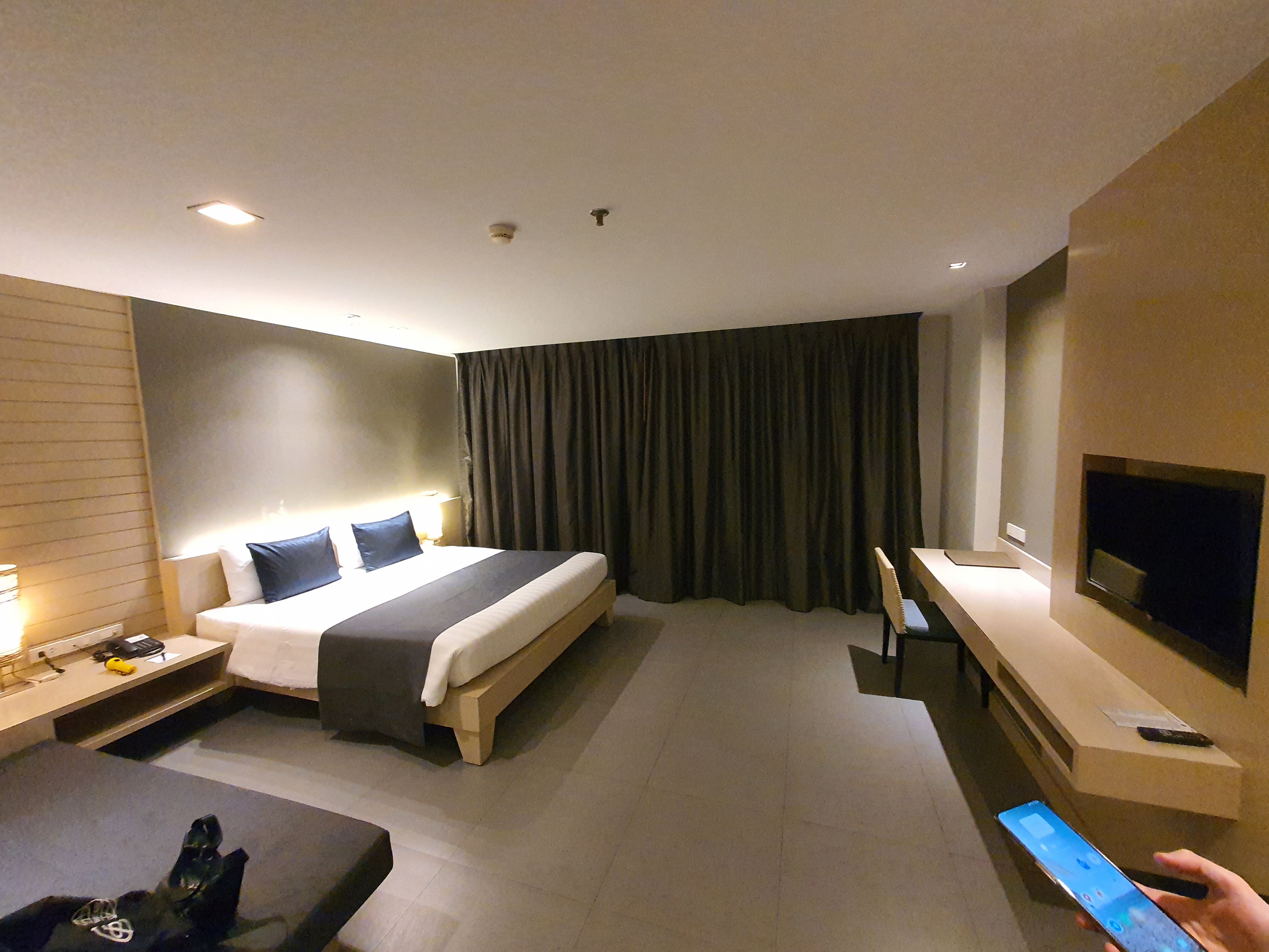 Фото  Ashlee Heights Patong Hotel 