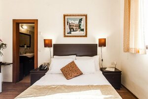 Little House in Rehavia (Jerusalem, Ibn Ezra, 20), hotel