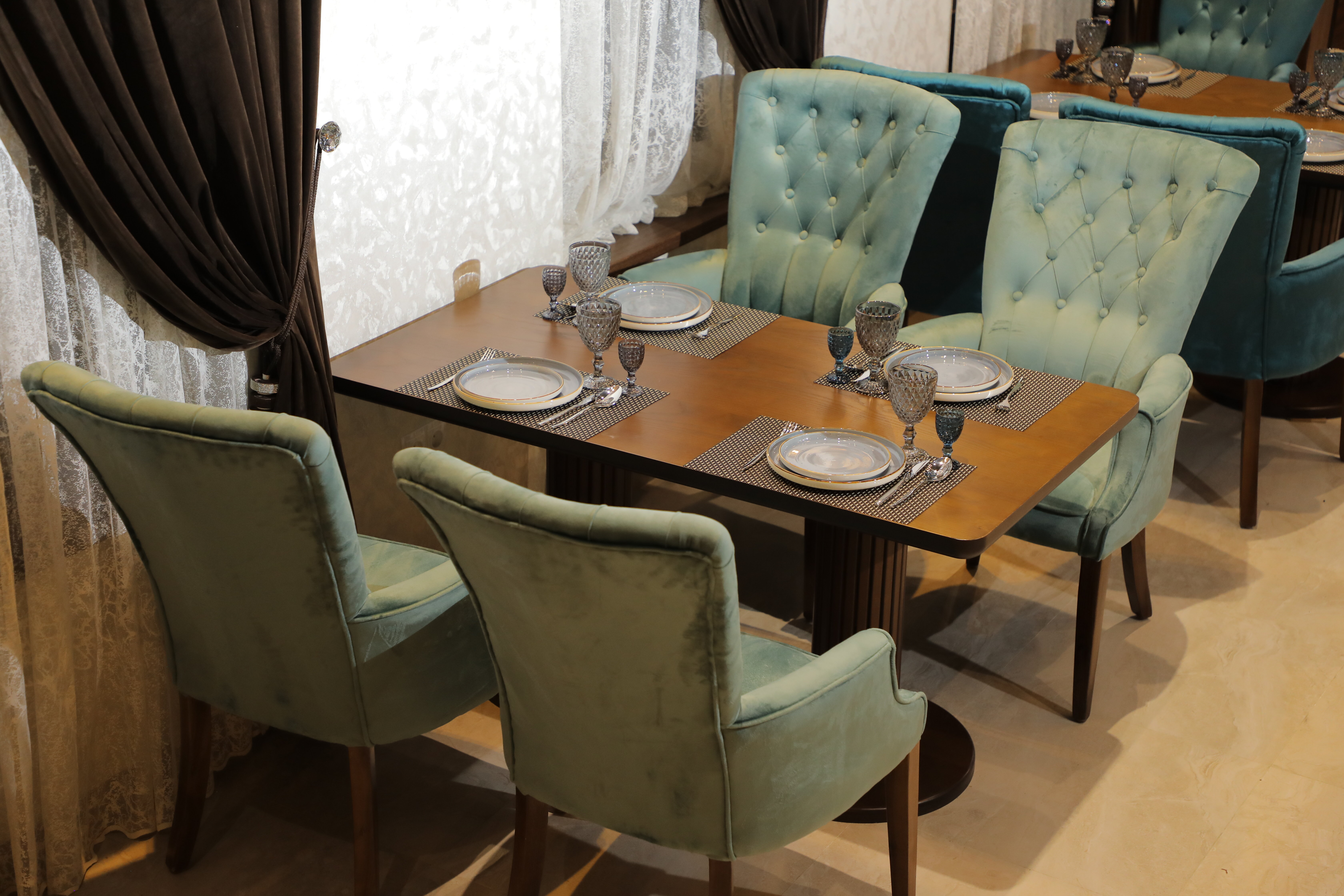 Фото Brick House