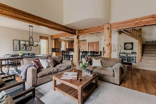 Жильё посуточно Conifer - Secluded Cabin w Hot Tub & Oak Hardwood Floors