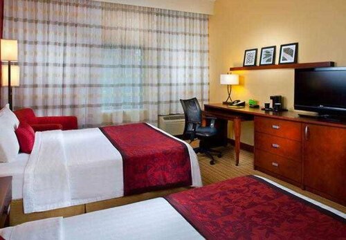 Гостиница Courtyard New Orleans Covington/Mandeville в Ковингтоне