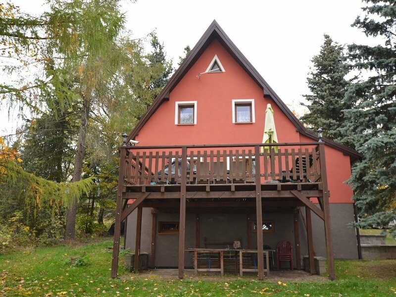 Гостиница Holiday Home in Erzgebirge Mountains With Terrace