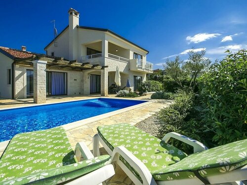 Гостиница Sea View Villa in Višnjan With Swimming Pool