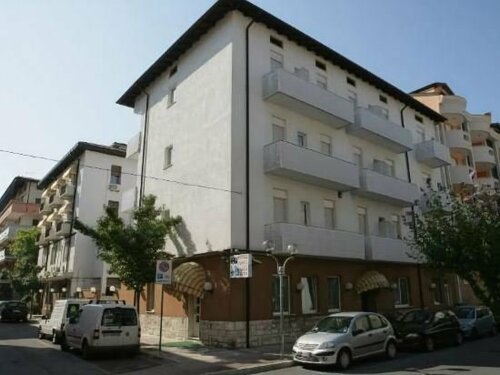 Гостиница Hotel Villa Rosa в Градо