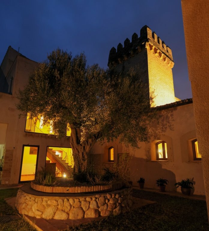 Гостиница Torre Del Prior