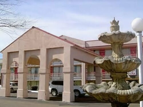 Гостиница Oyo Hotel Jackson North I-55 в Джексоне