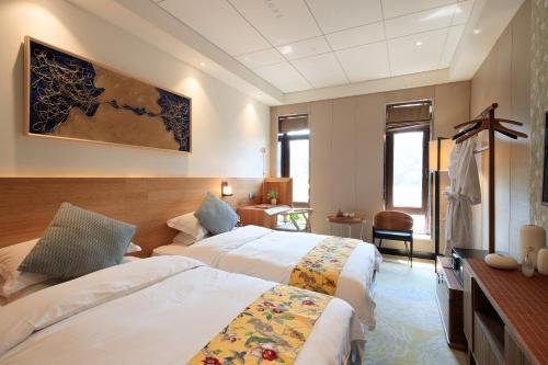 Фото Hangzhou Serene Cicada Hotel Hupao Branch