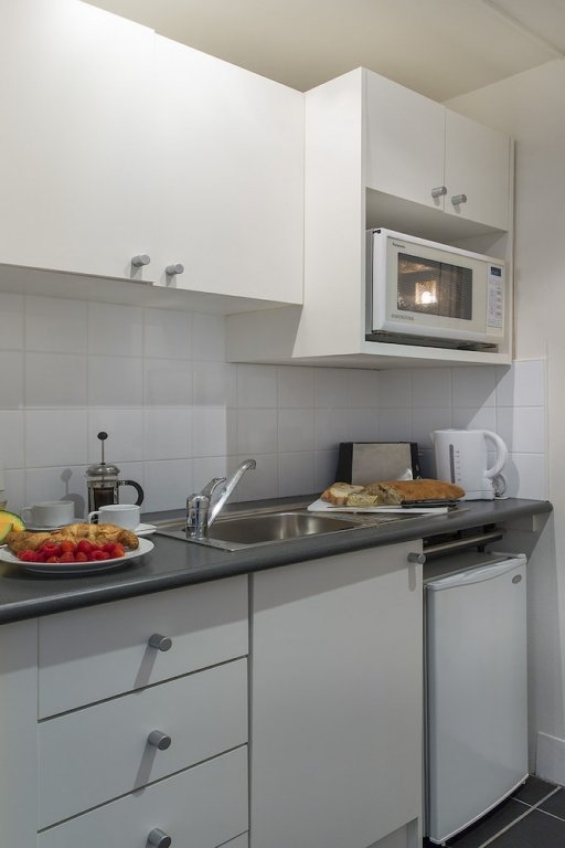 Фото Macleay Hotel