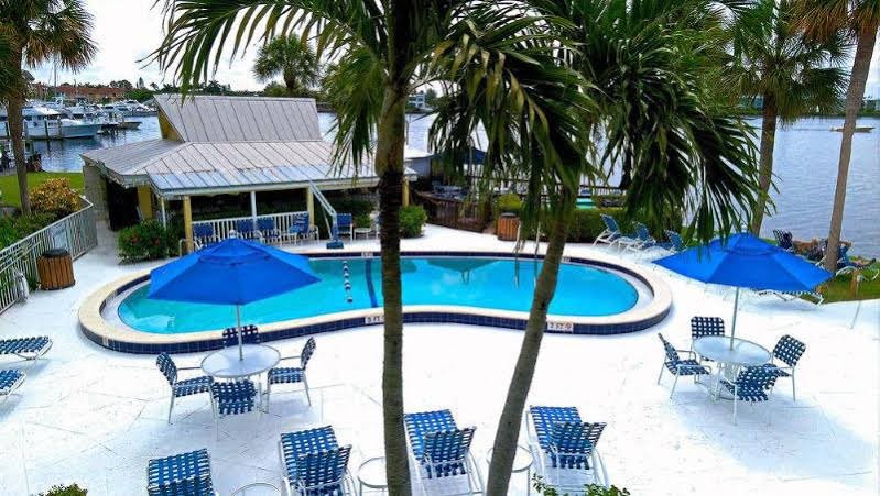 Фото Charter Club of Naples Bay by Diamond Resorts