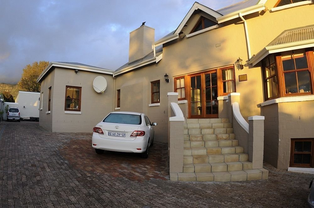 Фото Summit Place Guest House