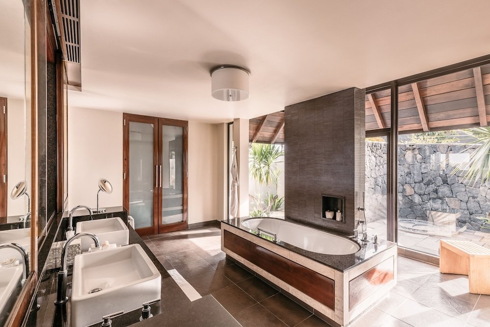 Фото Four Seasons Mauritius at Anahita