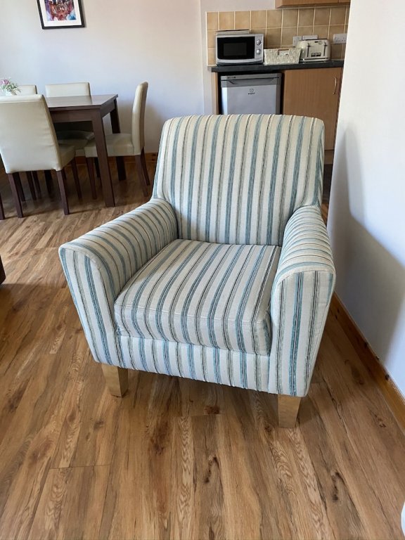 Фото La Scala Inverness City Apartment