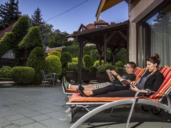 Фото Hotel Molnár