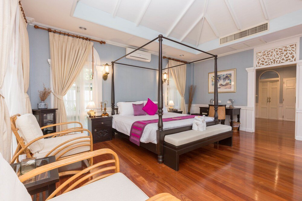 Фото Wora Bura Hua Hin Resort & Spa